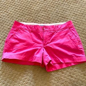 Women’s Old Navy Size 4 shorts in hot pink